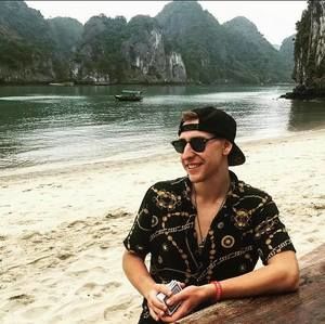 Meet your Posher, Mike